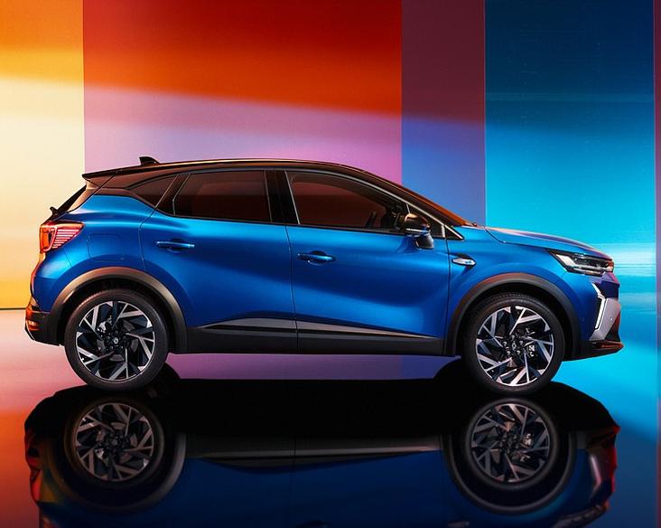 Полноценный гибрид Renault Captur с установкой E-Tech вырос до новой модели Symbioz. Что нового и цены на старте продаж