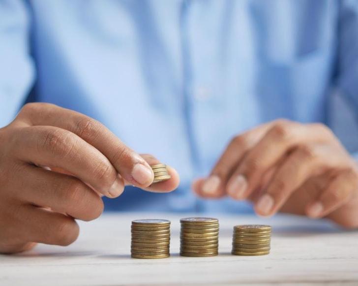 Правительство России продлило обязательную продажу валютной выручки до 30 апреля 2025 года